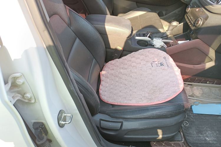 Used Hyundai Tucson 2015 1.6T Dual-Clutch Two-Wheel-Drive Smart Model Right Front Seat