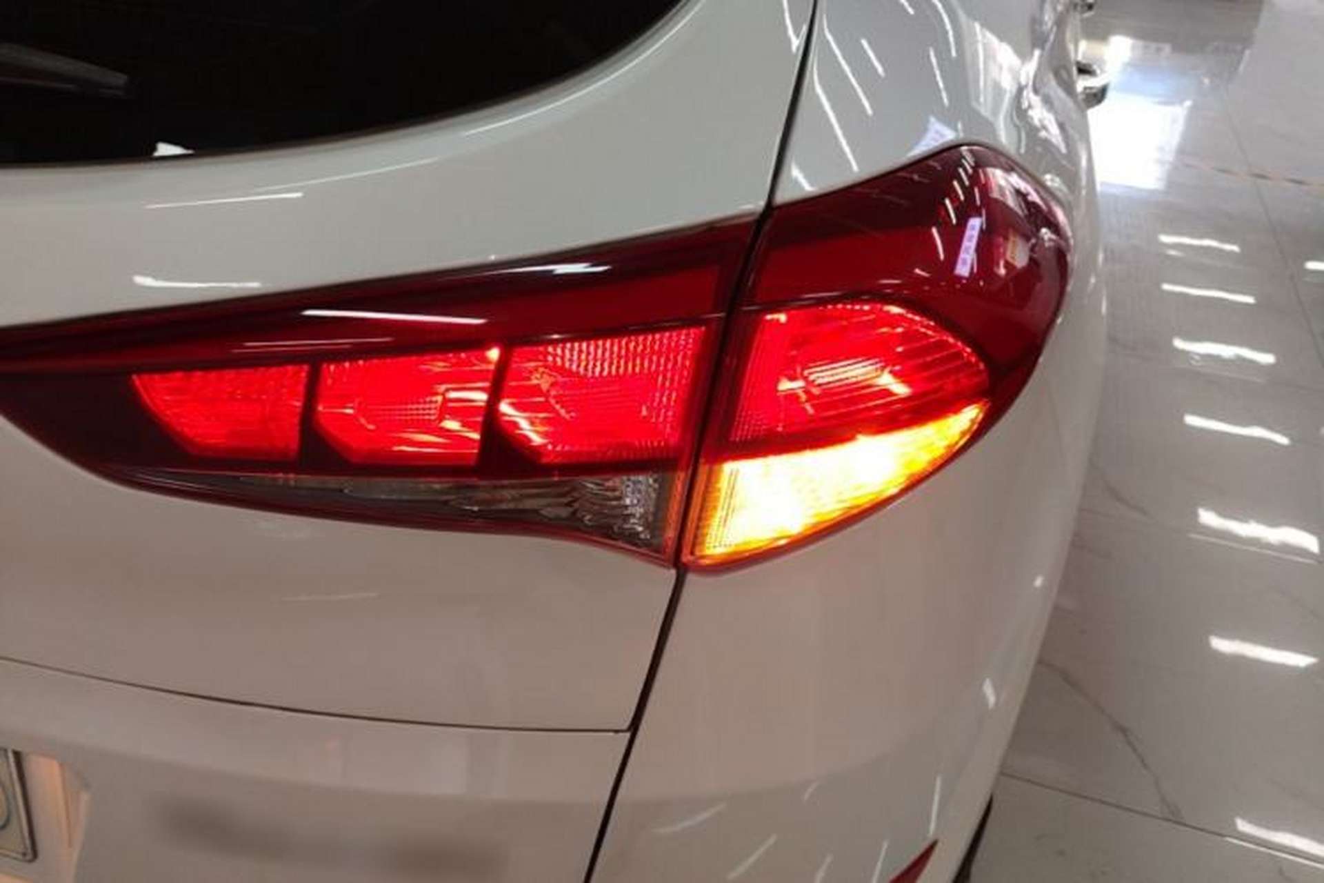 Used Hyundai Tucson 2015 1.6T Dual-Clutch Two-Wheel-Drive Smart Model Right Rear Taillight