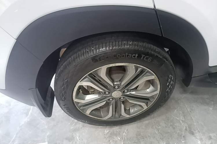 Used Hyundai Tucson 2015 1.6T Dual-Clutch Two-Wheel-Drive Leading Model Right Rear Wheel Hub