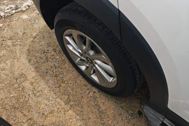 Used Hyundai Tucson 2015 1.6T Dual-Clutch Two-Wheel-Drive Smart Model Right Rear Wheel Hub