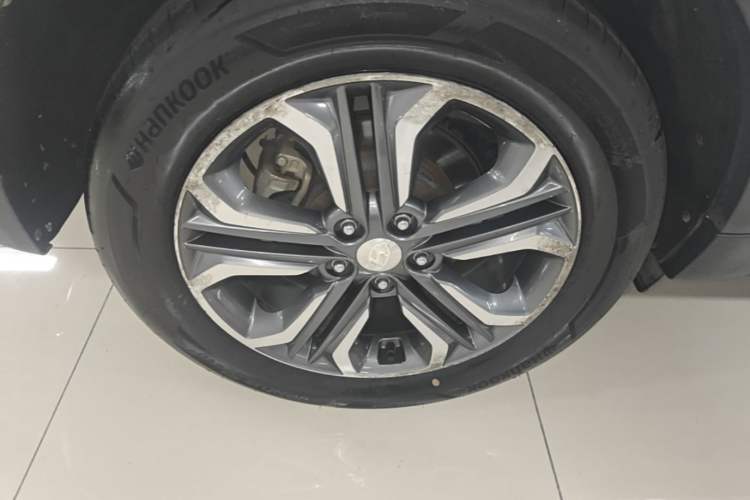 Used Hyundai Tucson 2015 1.6T Dual-Clutch Two-Wheel-Drive Leading Model Right Rear Wheel Hub