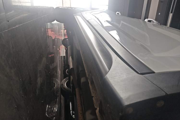 Used Hyundai Tucson 2015 1.6T Dual-Clutch Two-Wheel-Drive Smart Model Right Side Sill
