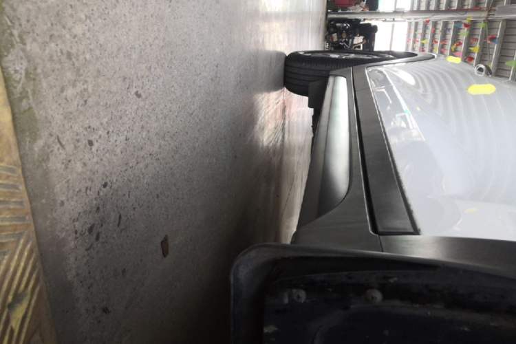 Used Hyundai Tucson 2015 1.6T Dual-Clutch Two-Wheel-Drive Smart Model Right Side Sill