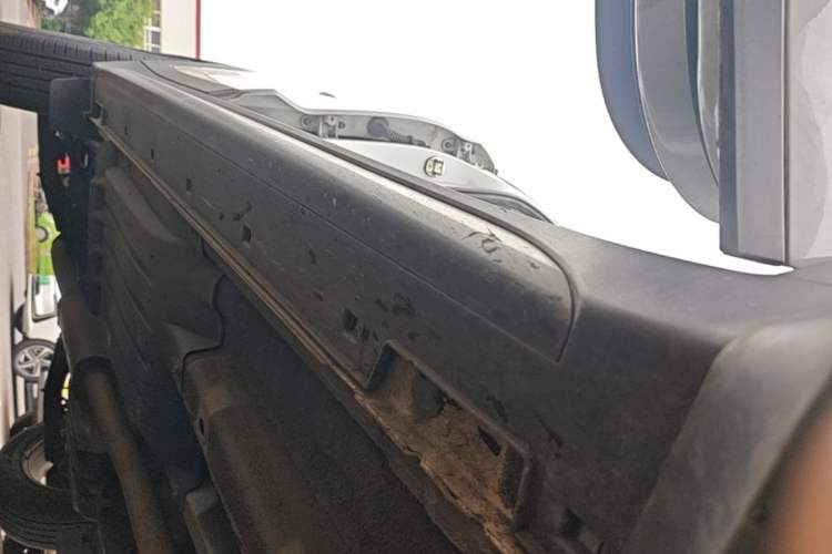 Used Hyundai Tucson 2015 1.6T Dual-Clutch Two-Wheel-Drive Smart Model Right Side Sill