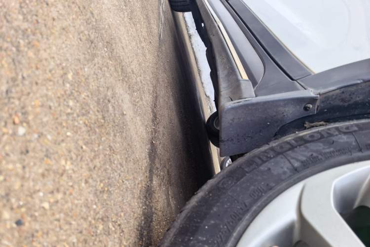 Used Hyundai Tucson 2015 1.6T Dual-Clutch Two-Wheel-Drive Smart Model Right Side Sill