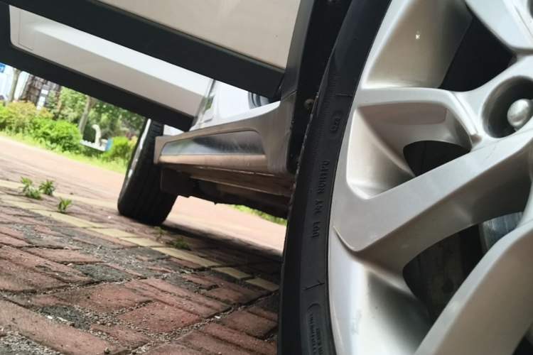 Used Hyundai Tucson 2015 1.6T Dual-Clutch Two-Wheel-Drive Smart Model Right Side Sill