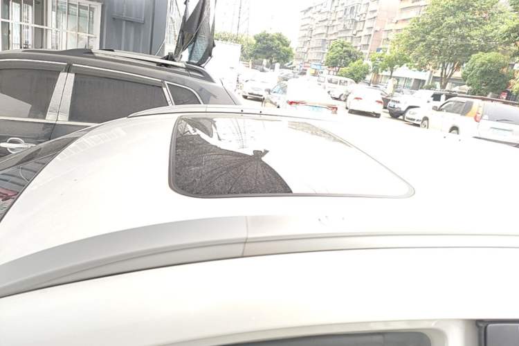 Used Hyundai Tucson 2015 1.6T Dual-Clutch Two-Wheel-Drive Smart Model Roof