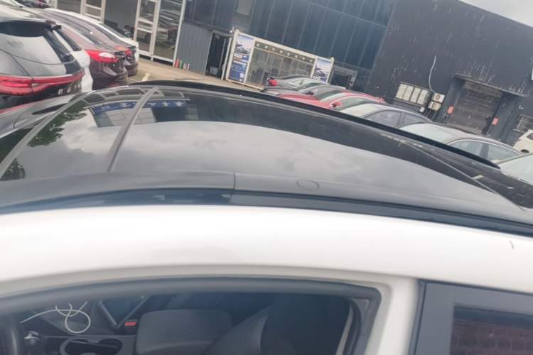 Used Hyundai Tucson 2015 1.6T Dual-Clutch Two-Wheel-Drive Smart Model Roof