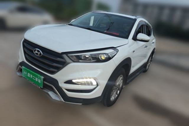 Hyundai Tucson 2015 1.6T Dual-Clutch Two-Wheel-Drive Smart Model مستعملة