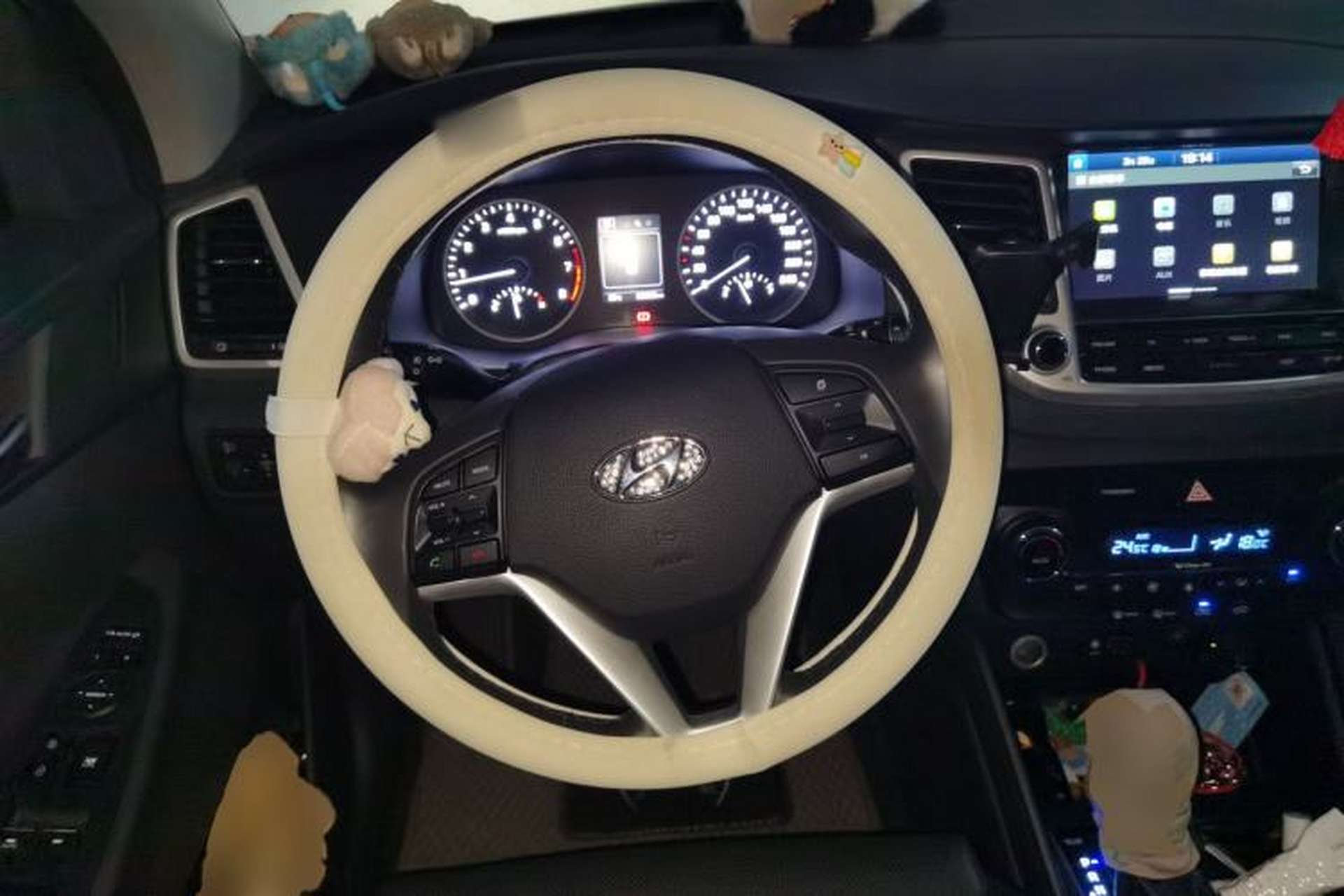 Used Hyundai Tucson 2015 1.6T Dual-Clutch All-Wheel-Drive Premium Model Steering Wheel