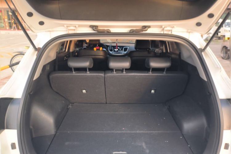Used Hyundai Tucson 2015 1.6T Dual-Clutch Two-Wheel-Drive Smart Model Trunk