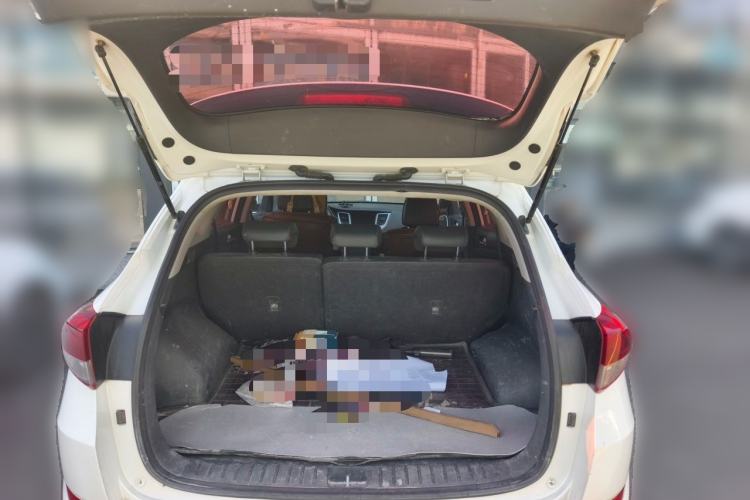 Used Hyundai Tucson 2015 1.6T Dual-Clutch Two-Wheel-Drive Smart Model Trunk