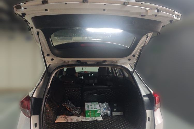 Used Hyundai Tucson 2015 1.6T Dual-Clutch Two-Wheel-Drive Smart Model Trunk