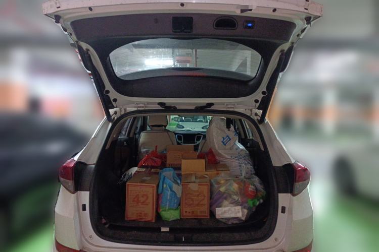 Used Hyundai Tucson 2015 1.6T Dual-Clutch Two-Wheel-Drive Smart Model Trunk