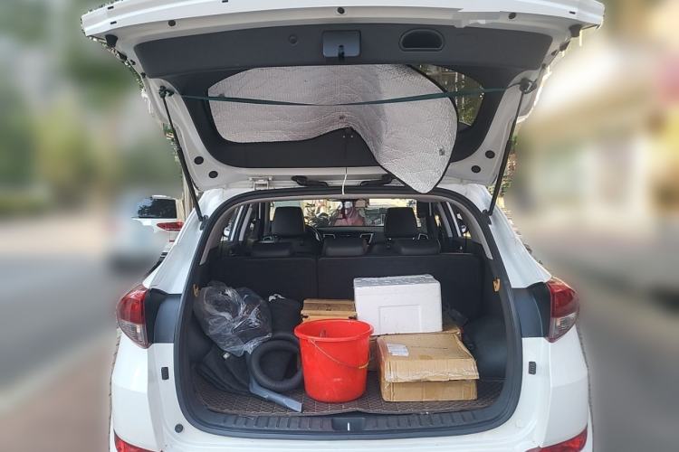 Used Hyundai Tucson 2015 1.6T Dual-Clutch Two-Wheel-Drive Smart Model Trunk