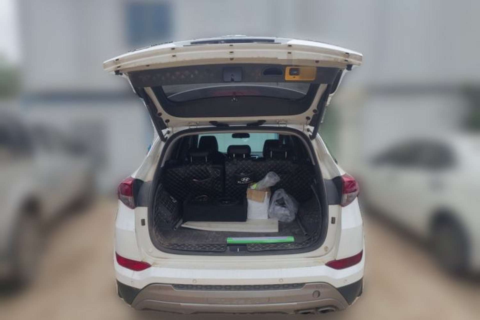Used Hyundai Tucson 2015 1.6T Dual-Clutch Two-Wheel-Drive Smart Model Trunk