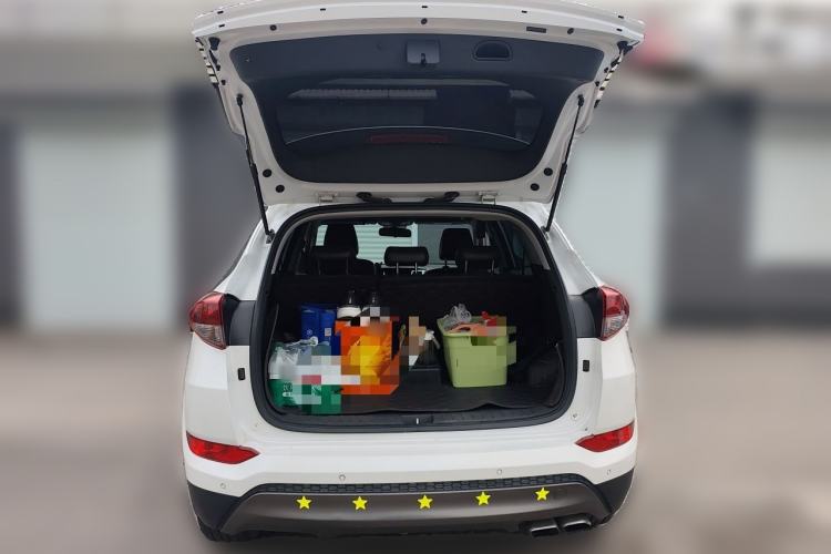 Used Hyundai Tucson 2015 1.6T Dual-Clutch Two-Wheel-Drive Smart Model Trunk
