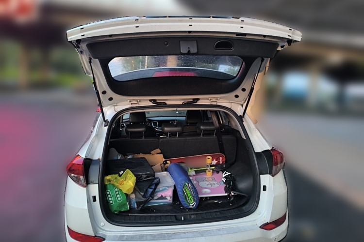 Used Hyundai Tucson 2015 1.6T Dual-Clutch Two-Wheel-Drive Smart Model Trunk