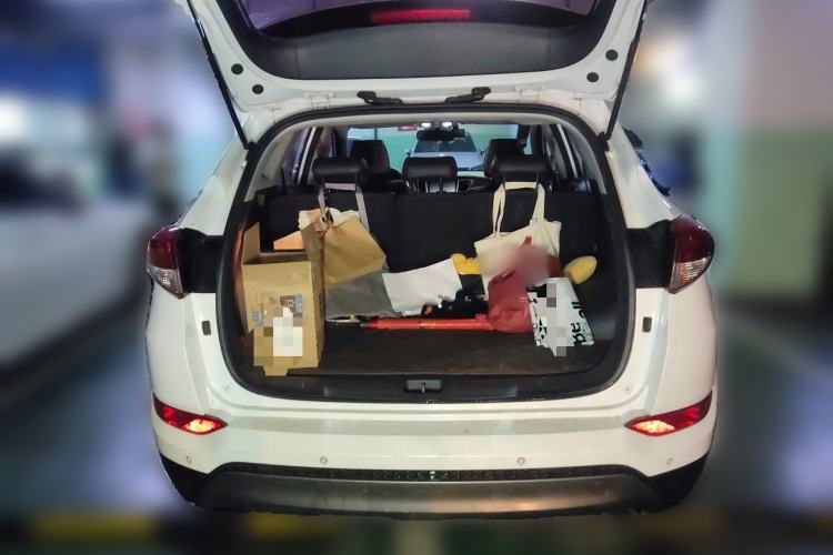 Used Hyundai Tucson 2015 1.6T Dual-Clutch Two-Wheel-Drive Smart Model Trunk