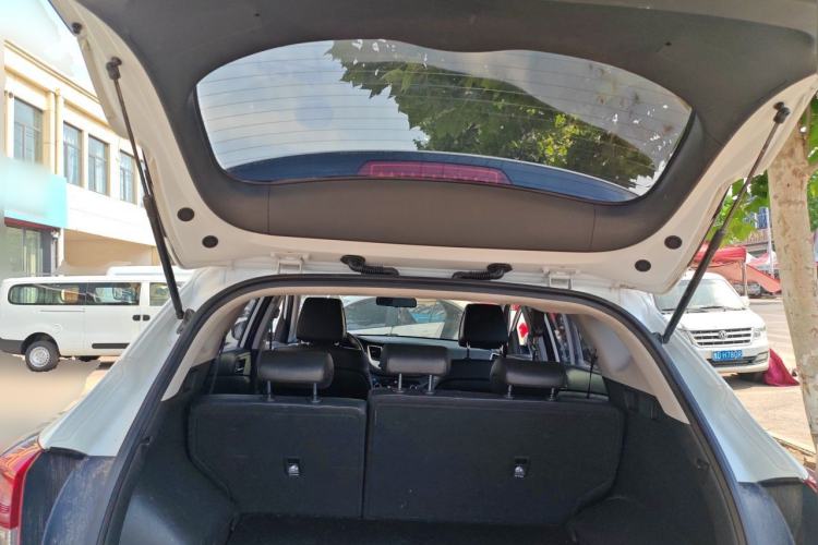 Used Hyundai Tucson 2015 1.6T Dual-Clutch Two-Wheel-Drive Smart Model Trunk