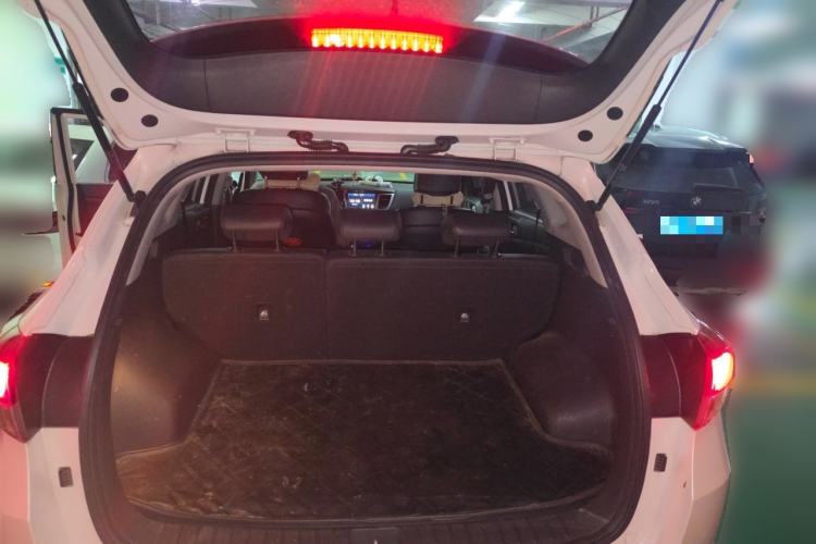 Used Hyundai Tucson 2015 1.6T Dual-Clutch Two-Wheel-Drive Smart Model Trunk