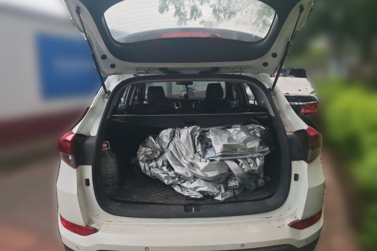 Used Hyundai Tucson 2015 1.6T Dual-Clutch Two-Wheel-Drive Smart Model Trunk