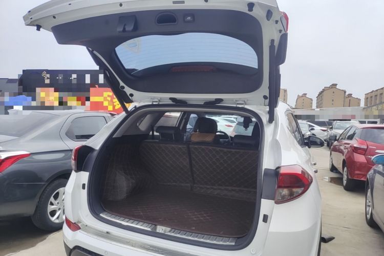 Used Hyundai Tucson 2015 1.6T Dual-Clutch Two-Wheel-Drive Leading Model Trunk