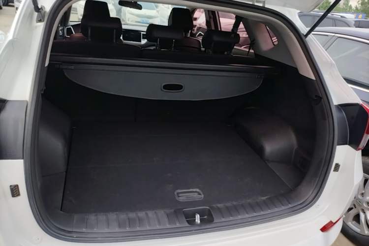 Used Hyundai Tucson 2015 1.6T Dual-Clutch Two-Wheel-Drive Smart Model Trunk