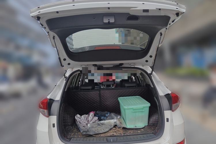 Used Hyundai Tucson 2015 1.6T Dual-Clutch Two-Wheel-Drive Smart Model Trunk
