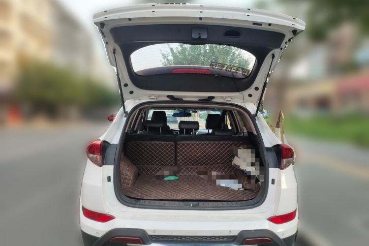 Used Hyundai Tucson 2015 1.6T Dual-Clutch Two-Wheel-Drive Smart Model Trunk