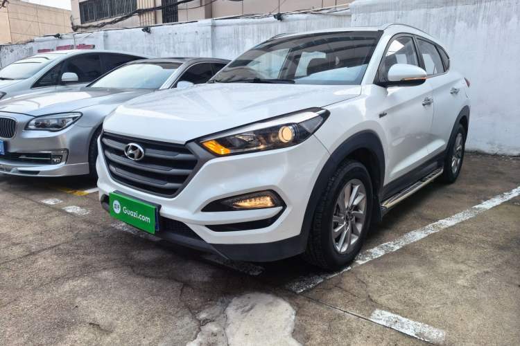 Ojetý Hyundai Tucson 2015 1.6T Dual-Clutch Two-Wheel-Drive Smart Model Guazi used car, China used car export, Used car for sale, Used  cars, Cheapest cars for sale