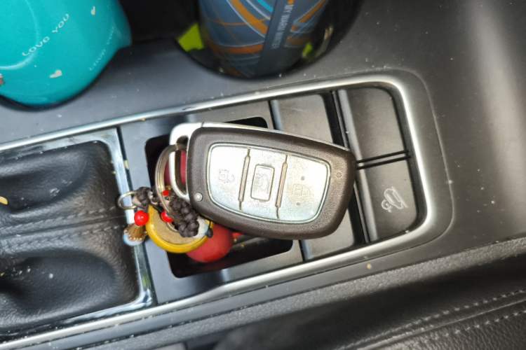 Used Hyundai Tucson 2015 1.6T Dual-Clutch Two-Wheel-Drive Smart Model Vehicle Key