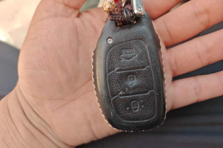 Used Hyundai Tucson 2015 1.6T Dual-Clutch Two-Wheel-Drive Smart Model Vehicle Key
