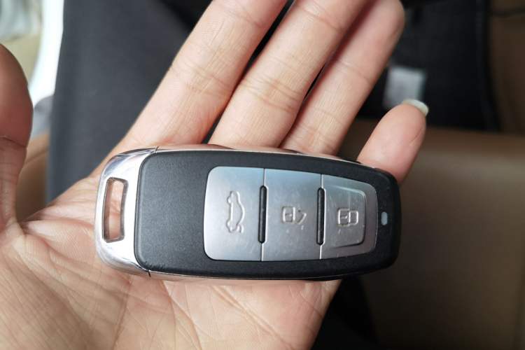 Used Hyundai Tucson 2015 1.6T Dual-Clutch Two-Wheel-Drive Smart Model Vehicle Key