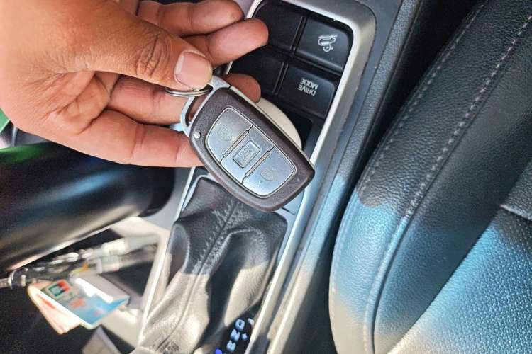 Used Hyundai Tucson 2015 1.6T Dual-Clutch Two-Wheel-Drive Smart Model Vehicle Key