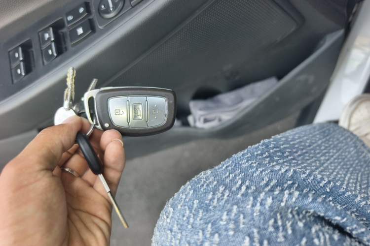 Used Hyundai Tucson 2015 1.6T Dual-Clutch Two-Wheel-Drive Smart Model Vehicle Key