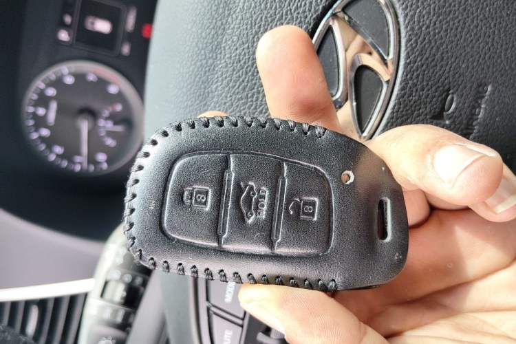 Used Hyundai Tucson 2015 1.6T Dual-Clutch Two-Wheel-Drive Leading Model Vehicle Key