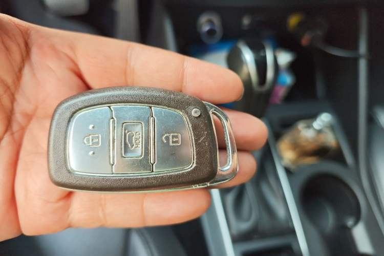 Used Hyundai Tucson 2015 1.6T Dual-Clutch Two-Wheel-Drive Smart Model Vehicle Key