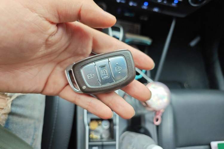 Used Hyundai Tucson 2015 1.6T Dual-Clutch Two-Wheel-Drive Smart Model Vehicle Key