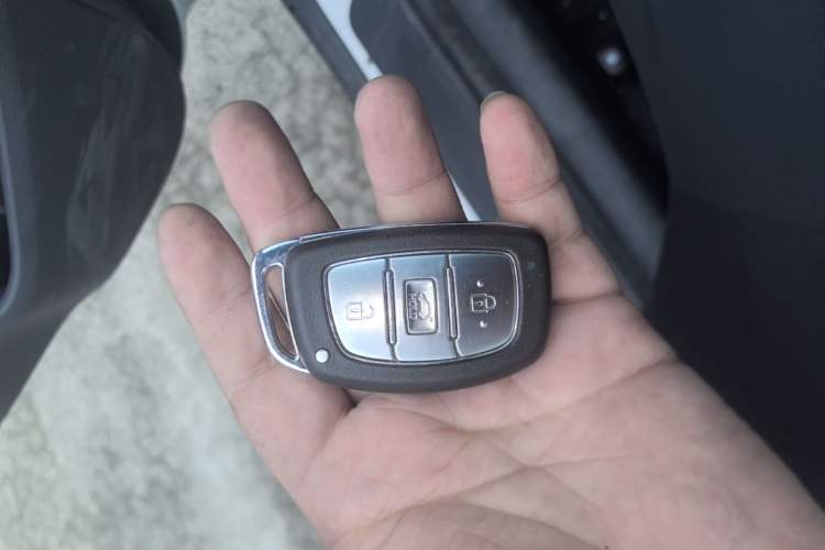 Used Hyundai Tucson 2015 1.6T Dual-Clutch Four-Wheel Drive Flagship Model Vehicle Key