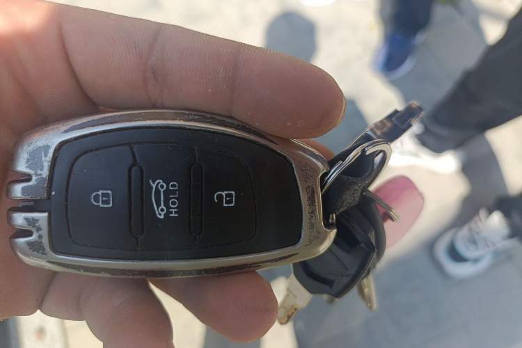 Used Hyundai Tucson 2015 1.6T Dual-Clutch Two-Wheel-Drive Smart Model Vehicle Key