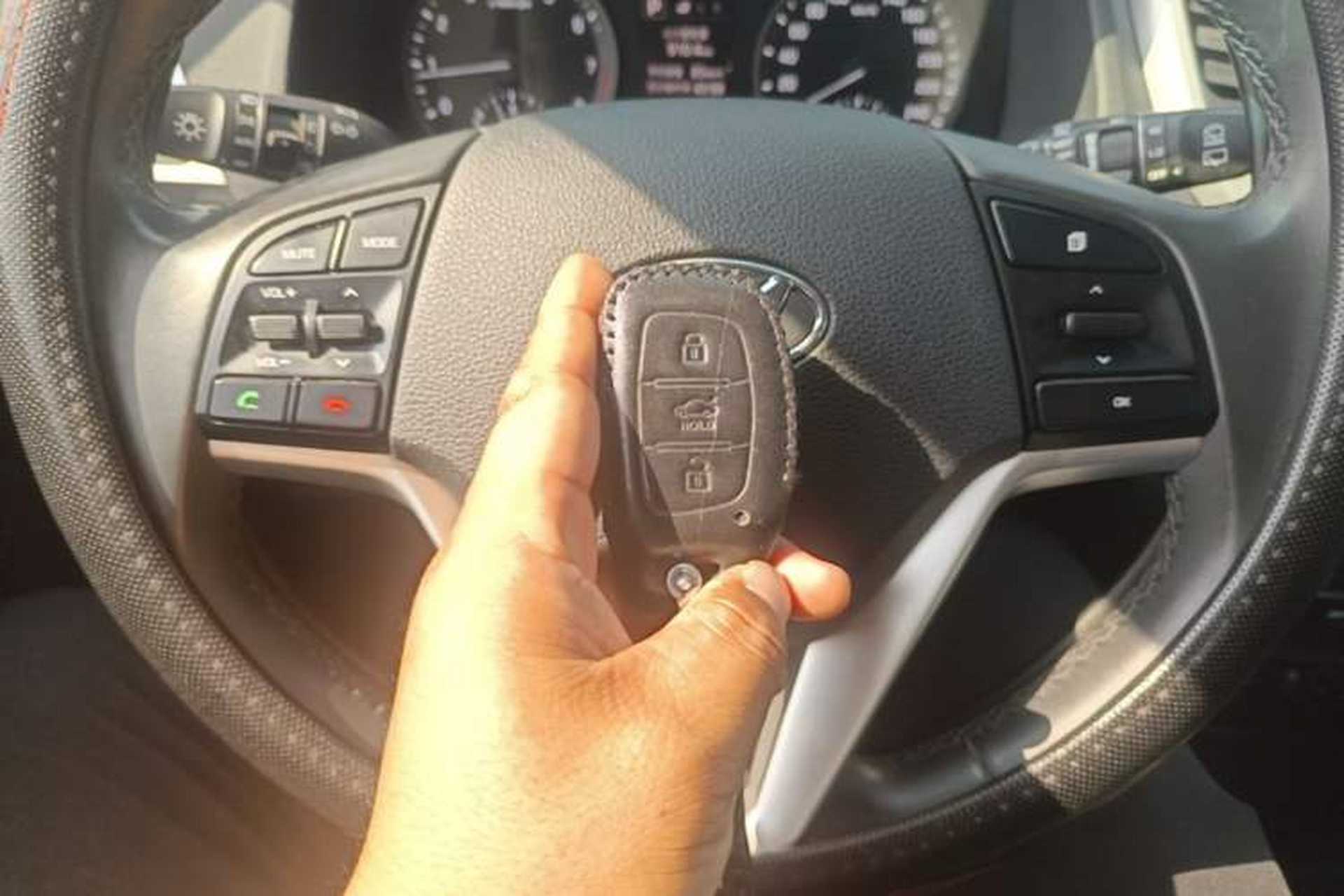 Used Hyundai Tucson 2015 1.6T Dual-Clutch Two-Wheel-Drive Smart Model Vehicle Key