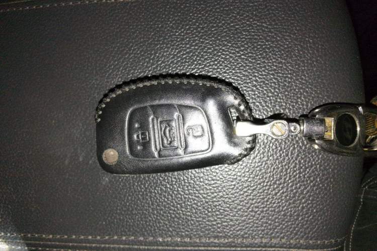 Used Hyundai Tucson 2015 1.6T Dual-Clutch Two-Wheel-Drive Smart Model Vehicle Key