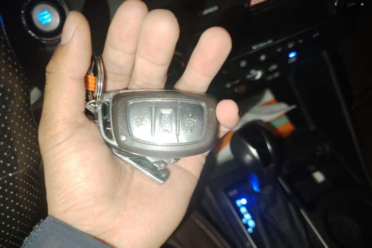 Used Hyundai Tucson 2015 1.6T Dual-Clutch Two-Wheel-Drive Smart Model Vehicle Key