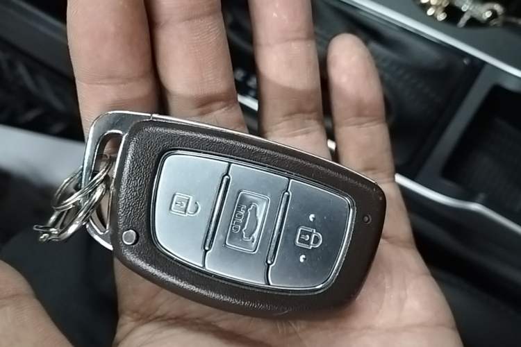 Used Hyundai Tucson 2015 1.6T Dual-Clutch Two-Wheel-Drive Smart Model Vehicle Key