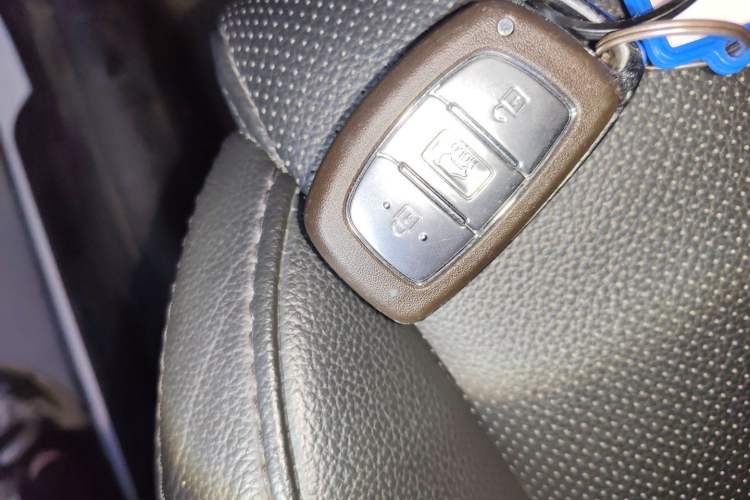 Used Hyundai Tucson 2015 1.6T Dual-Clutch Two-Wheel-Drive Smart Model Vehicle Key