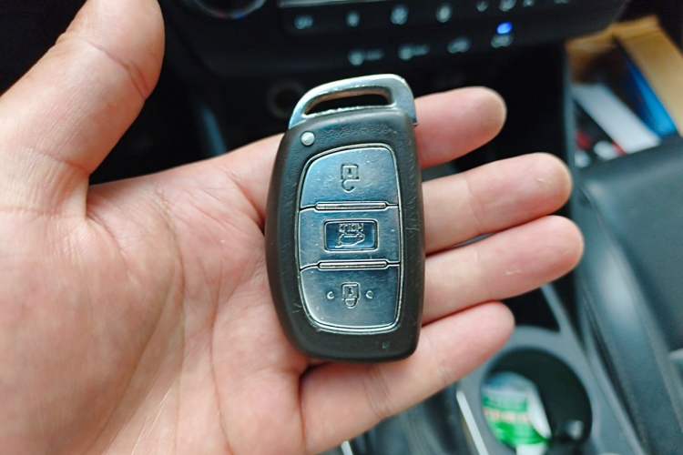 Used Hyundai Tucson 2015 1.6T Dual-Clutch Two-Wheel-Drive Smart Model Vehicle Key