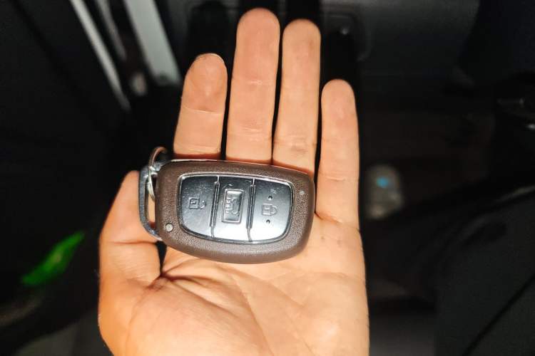 Used Hyundai Tucson 2015 1.6T Dual-Clutch Two-Wheel-Drive Smart Model Vehicle Key