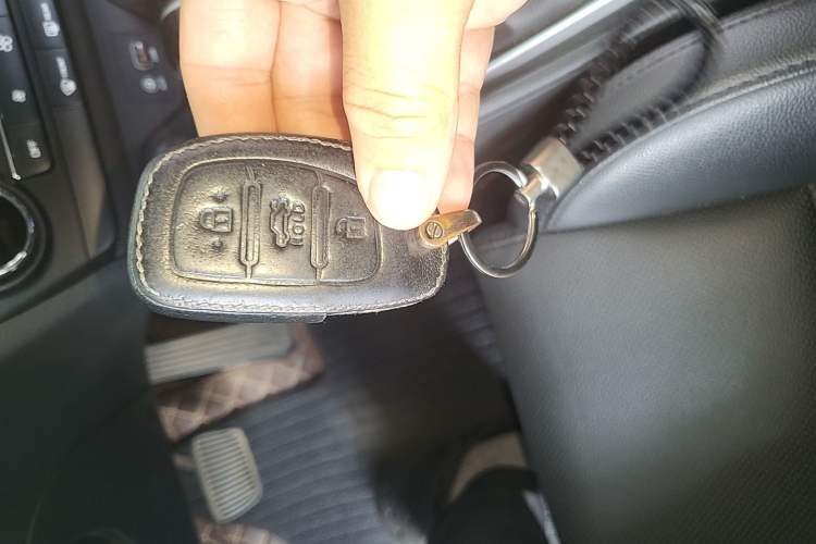 Used Hyundai Tucson 2015 1.6T Dual-Clutch Two-Wheel-Drive Smart Model Vehicle Key