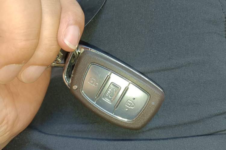 Used Hyundai Tucson 2015 1.6T Dual-Clutch Two-Wheel-Drive Smart Model Vehicle Key